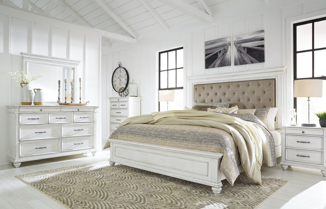 Kanwyn Queen Panel Bed with Mirrored Dresser and 2 Nightstands