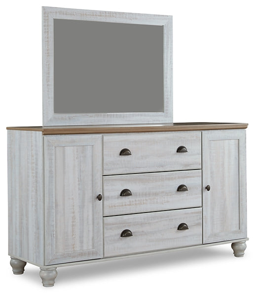 Haven Bay King Panel Bed with Mirrored Dresser