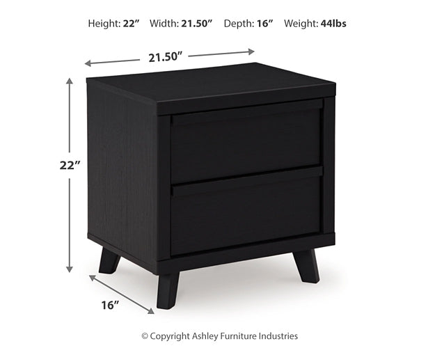 Danziar King Panel Bed with Mirrored Dresser, Chest and 2 Nightstands