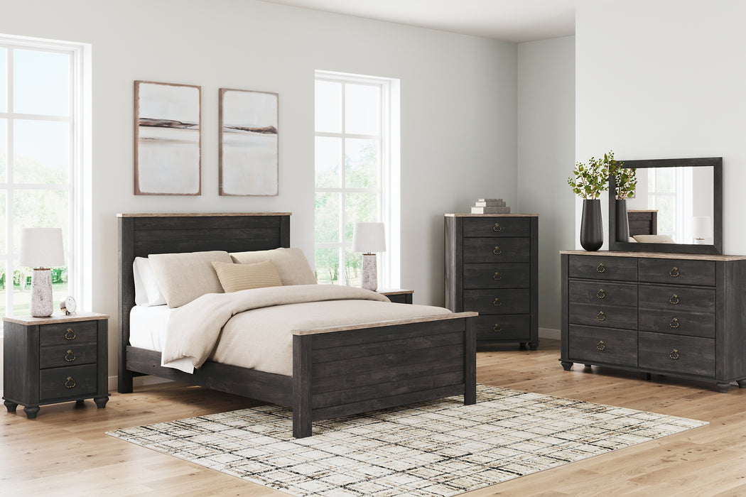 Nanforth Queen Panel Bed with Dresser and Nightstand