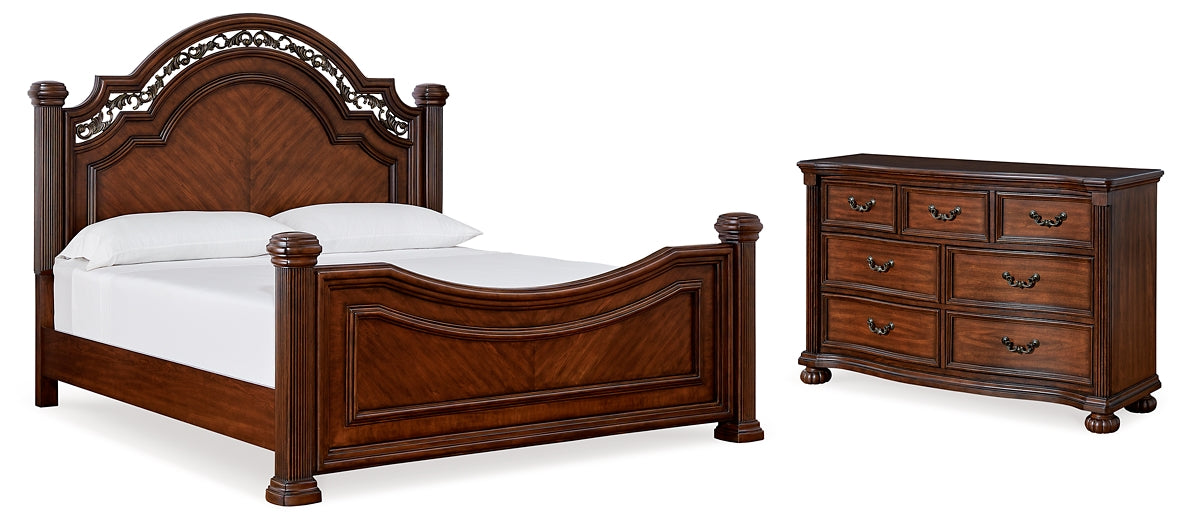 Lavinton Queen Poster Bed with Dresser